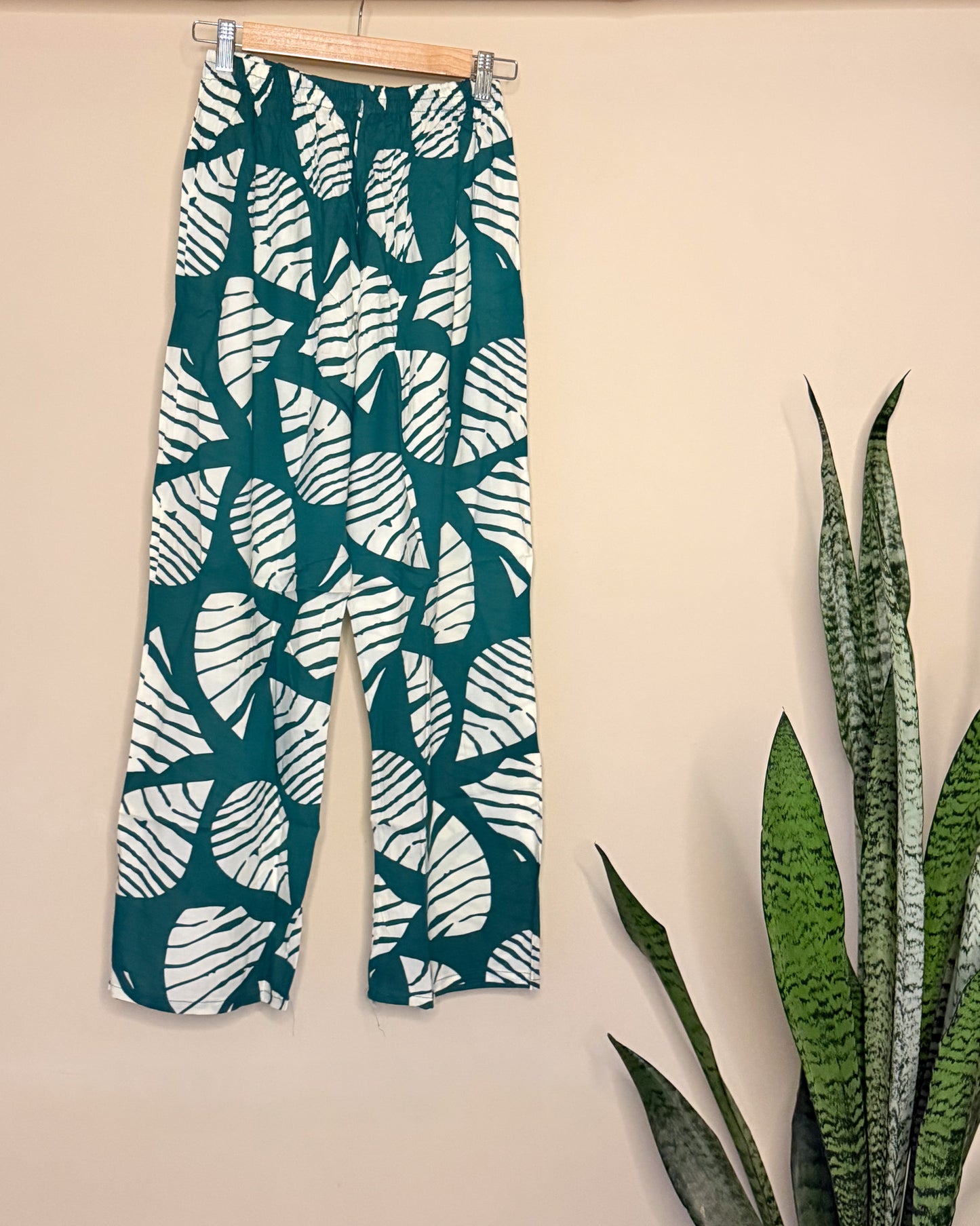 White Leaves Printed Green Co-ordset