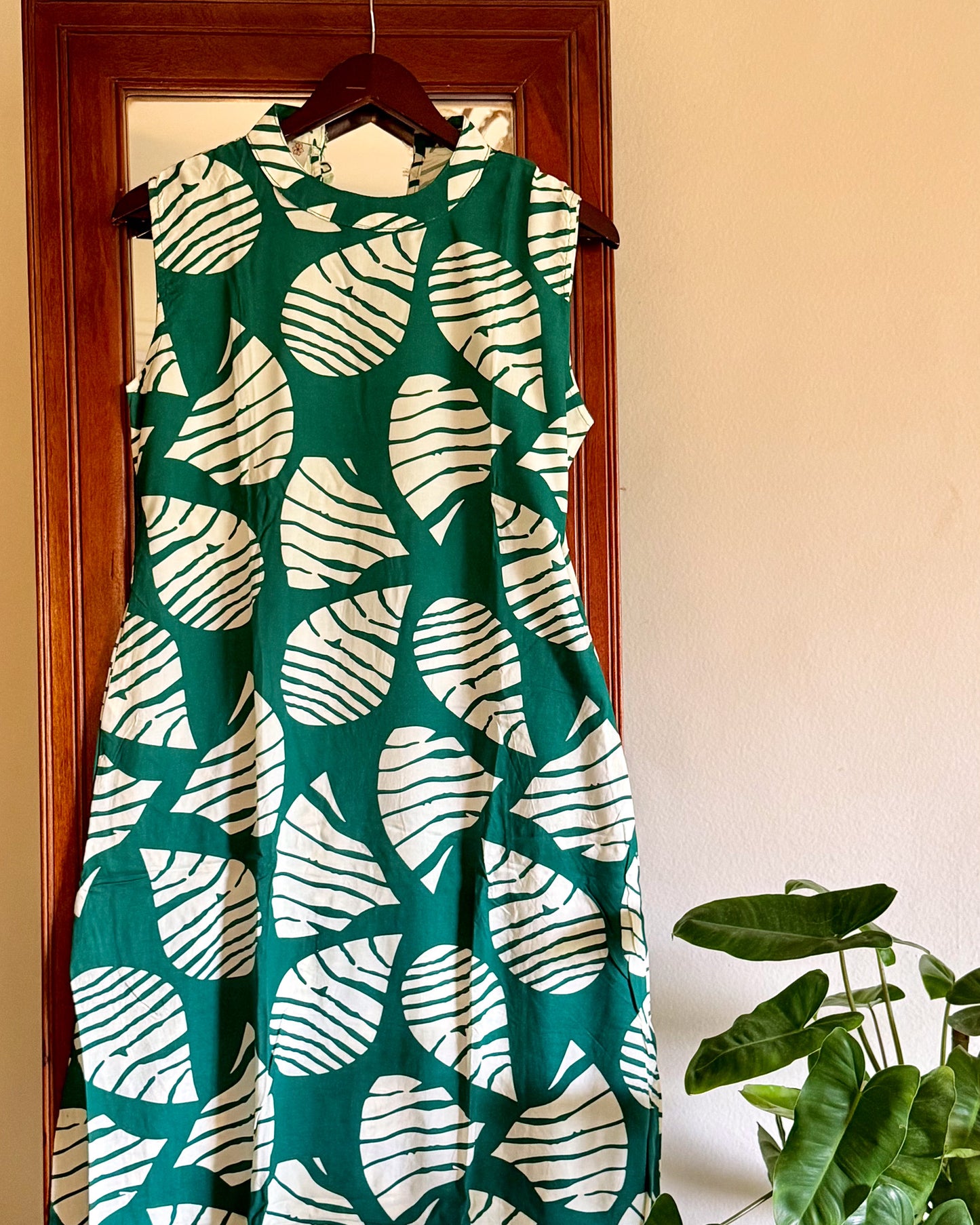 White Leaves Printed Green Co-ordset