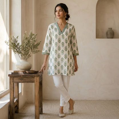 Green Floral Printed Short Kurti
